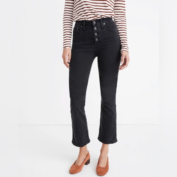 Madewell Cali Demi-Boot Jeans in Bellspring Wash: Button-Front Edition #AA897 - Picture 4 of 14